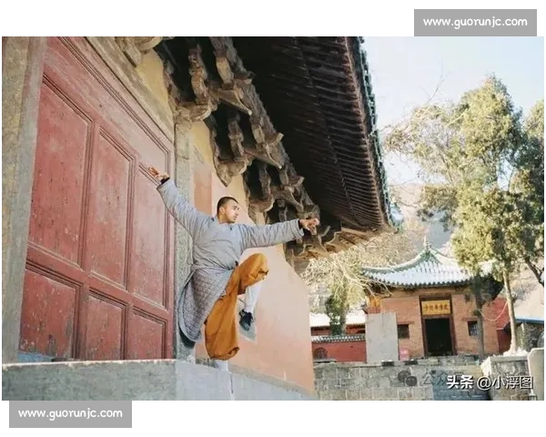 文班亚马少林寺剃度修行 获少林一段段位 风车扣篮燃爆现场