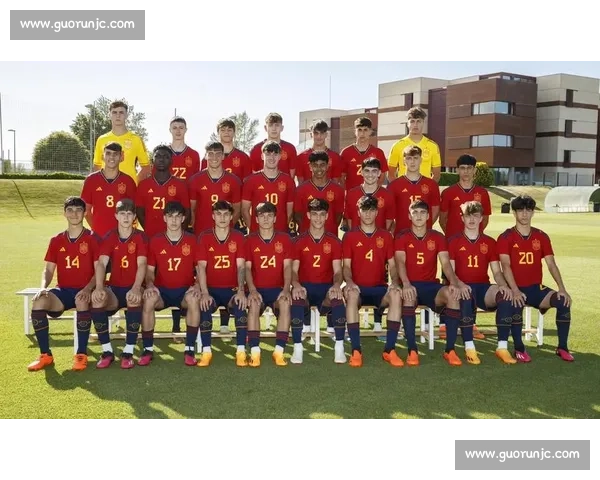 多特加入巴萨中场新星争夺，欧青赛爆发或加速达尔维奇离队