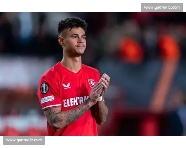 印尼归化铁卫希尔格斯即将登陆英超 水晶宫敲定 650 万欧后卫